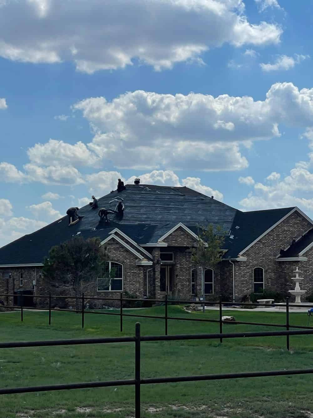 Emergency Roofing Services image